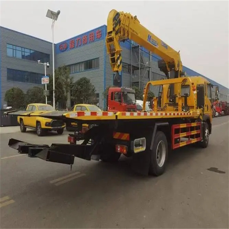 普宁附近小随车吊出租电话，轻松解决搬运烦恼