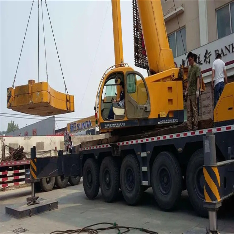 普宁当地吊车出租|机器吊装|75吨|工厂搬迁服务